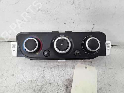 Used Climate control Climate control RENAULT MEGANE III Hatchback (BZ0/1_, B3_) 1.5 dCi (BZ09, BZ0D, BZ1W, BZ29, BZ14) (110 hp) 30026607 30026607