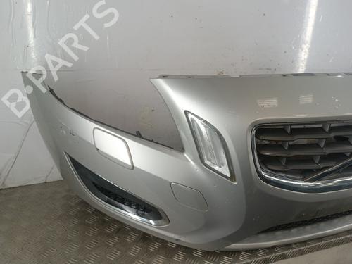 Used Front bumper Front bumper 37716040 37716040