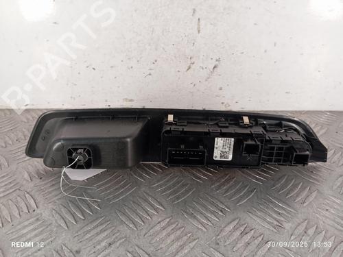 Used Left front window switch Left front window switch CITROËN C4 III (BA_, BB_, BC_) 1.2 PureTech 130 (BAHNSA, BAHNSB) (130 hp) 39585308 39585308
