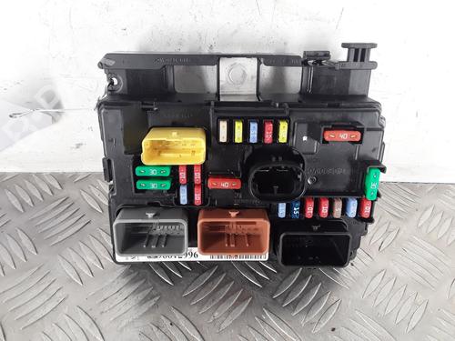 Used Fuse box CITROËN DS3 (SA_) 1.2 VTi 82 (82 hp) 30007503