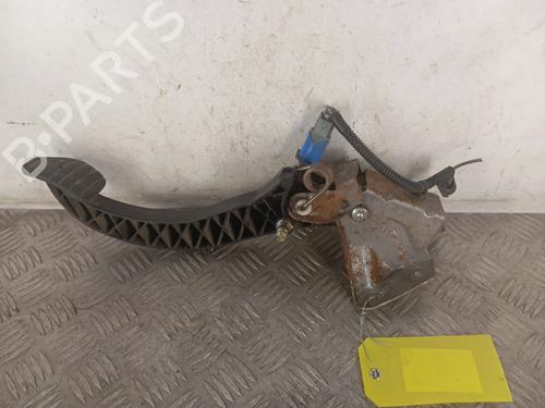 Used Clutch pedal RENAULT KANGOO / GRAND KANGOO II (KW0/1_) 1.5 dCi 90 (KW05, KW08, KW0G, KW11) (90 hp) 31755317