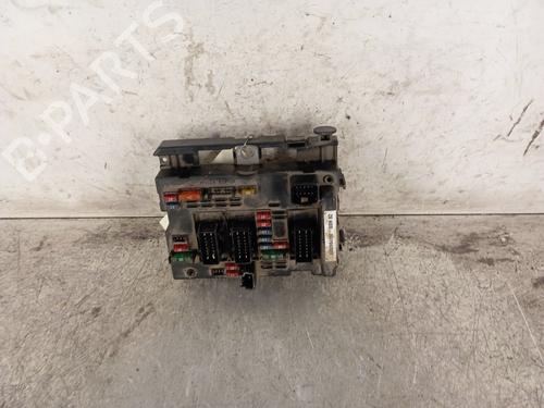 Used Fuse box PEUGEOT 307 Break (3E) 2.0 HDI 110 (107 hp) 30017912
