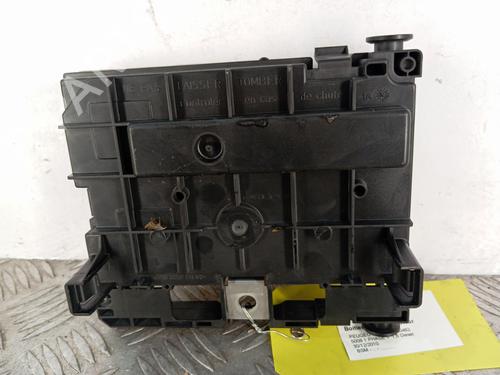 fuse-box-peugeot-5008-0u_-0e_-2009-2010-2011-2012-2013-2014-2015-2016-2017-33850535 main image