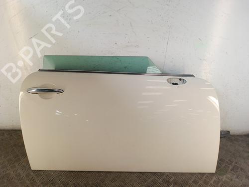 Used Right front door MINI MINI CLUBMAN (R55) One (95 hp) 30017095