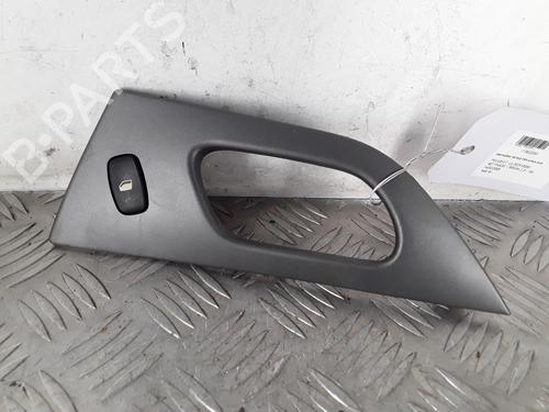 Used Right rear window switch PEUGEOT 407 SW (6E_, 6D_) 2.2 16V (163 hp) 30409164