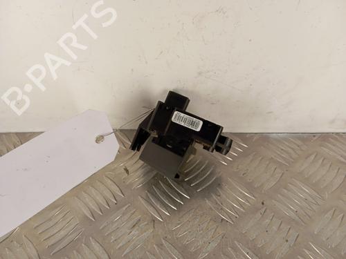 Used Switch RENAULT MEGANE III Grandtour (KZ0/1) 1.5 dCi (KZ09, KZ0D, KZ1G, KZ29, KZ14, KZ1W, KZ10, KZ1F,... (110 hp) 30007835