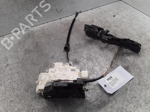 Høyre foran lås VW PASSAT B7 Variant (365) 1.6 TDI (105 hp) 30008612