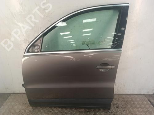 Used Left front door Left front door 37496469 37496469