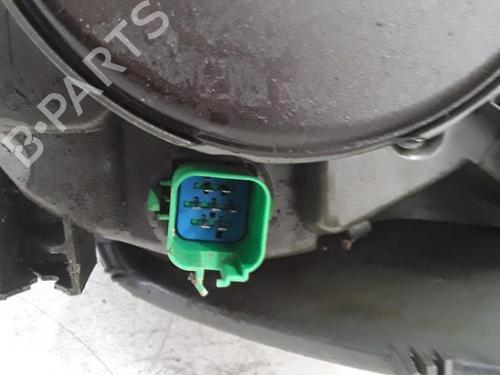 Right headlight FORD FIESTA V (JH_, JD_) 1.6 TDCi | BP30013458C29 