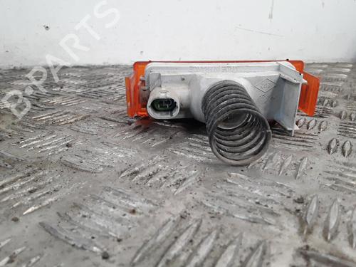 Used Right front indicator RENAULT RAPID Box Body/MPV (F40_, G40_) 1.9 D (F40R) (54 hp) 30016049