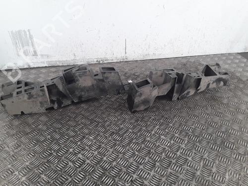 Used Rear bumper bracket DACIA SANDERO II 1.0 SCe 75 (B8JC, B8JD, B8NC) (73 hp) 30012371