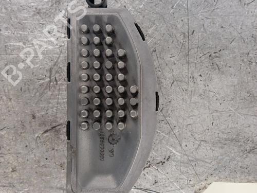 Varmeblæsermodstand VW GOLF VII (5G1, BQ1, BE1, BE2) 1.6 TDI (105 hp) 30025143