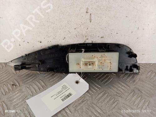 Used Right front window switch Right front window switch 38740738 38740738