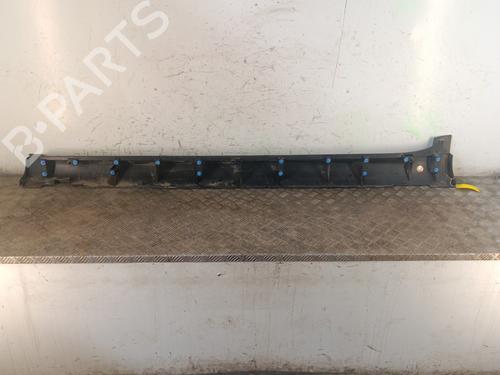 Próg prawy CITROËN C4 CACTUS 1.2 VTi 82 | BP30025241C114