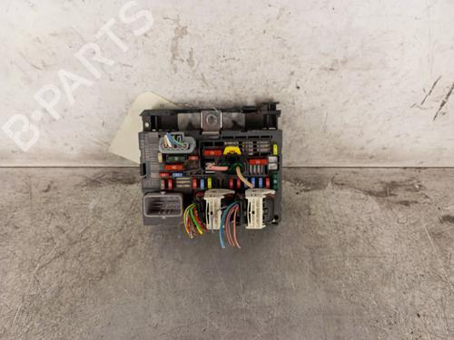 fuse-box-citroen-c5-iii-rd_-2008-2009-2010-2011-2012-2013-2014-2015-2016-2017-30018101 main image