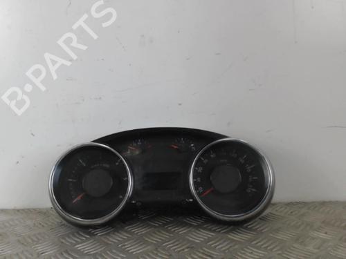 Used Instrument cluster PEUGEOT 5008 (0U_, 0E_) 1.6 HDi (110 hp) 30022608