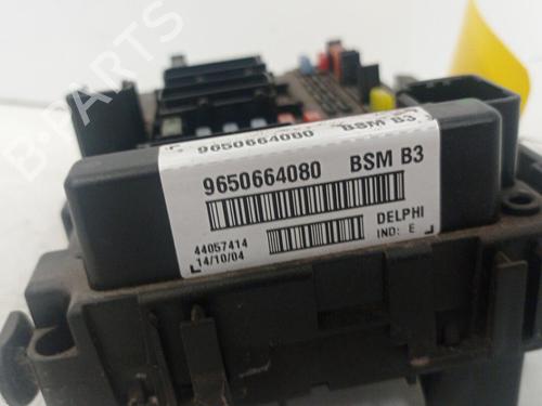 Used Fuse box PEUGEOT 307 SW (3H) 1.6 HDI 110 (109 hp) 30021814