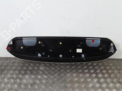 Used Rear center light Rear center light AUDI Q3 (8UB, 8UG) 2.0 TDI (140 hp) 30011285 30011285