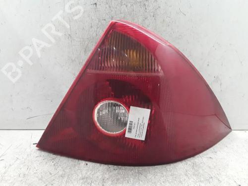Used Right taillight FORD MONDEO III Saloon (B4Y) 2.0 16V (146 hp) 30019266