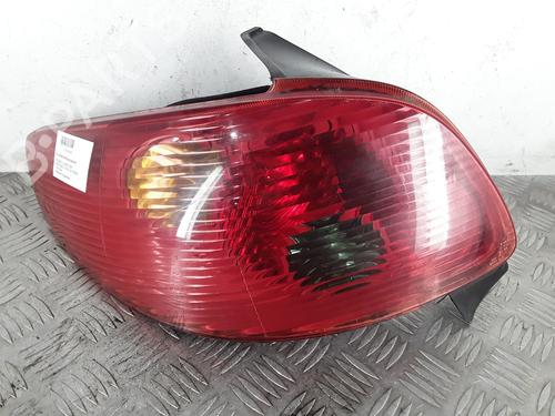 Achterlicht links PEUGEOT 206 Hatchback (2A/C) 1.4 HDi eco 70 (68 hp) 30635475