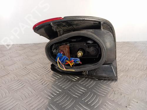 Used Left taillight Left taillight PEUGEOT 406 Break (8E/F) 2.0 HDI 110 (109 hp) 30012105 30012105