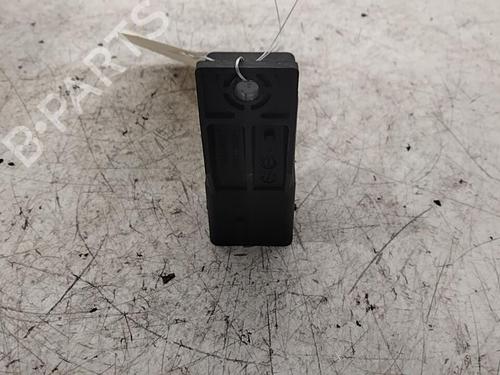 Used Electronic module Electronic module PEUGEOT EXPERT Van (V_) 2.0 BlueHDi 120 (122 hp) 30021320 30021320