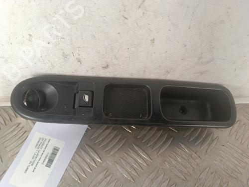 Used Right front window switch PEUGEOT 207 (WA_, WC_) 1.4 HDi (68 hp) 30751214