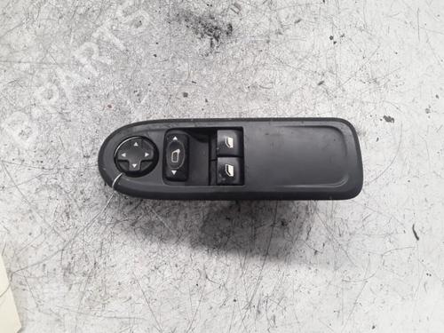 Used Left front window switch Left front window switch PEUGEOT 308 SW I (4E_, 4H_) 1.6 HDi (109 hp) 30013822 30013822