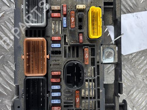 fuse-box-citroen-c4-grand-picasso-i-ua_-2006-2007-2008-2009-2010-2011-2012-2013-30022988 main image