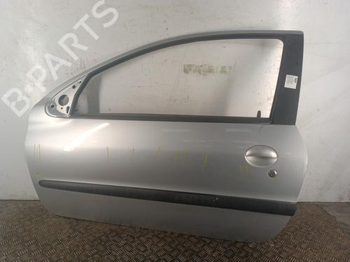 Used Left front door PEUGEOT 206 Hatchback (2A/C) 1.1 i (60 hp) 31185261