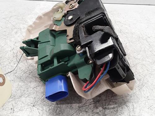 Front right lock VW POLO IV (9N_, 9A_) 1.2 12V | BP30011274C97