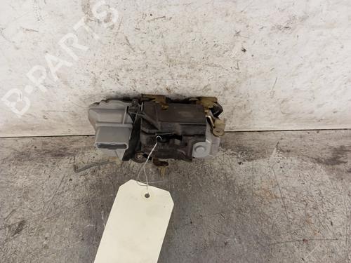 Høyre foran lås CITROËN XSARA PICASSO (N68) 1.6 HDi (90 hp) 30025582