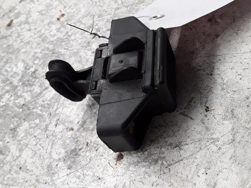 Used Tailgate lock RENAULT TWINGO I (C06_) 1.2 (C066, C068) (58 hp) 30026154