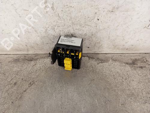 fuse-box-peugeot-306-hatchback-7a-7c-n3-n5-1993-1994-1995-1996-1997-1998-1999-2000-2001-2002-2003-30017823 main image