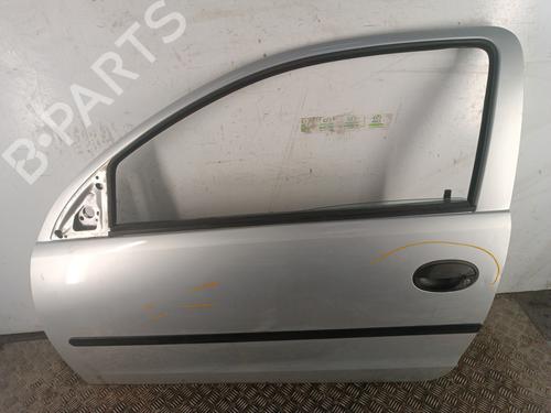 Used Left front door OPEL CORSA C (X01) 1.2 (F08, F68) (75 hp) 30126197