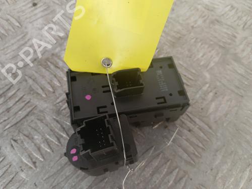 Used Left front window switch Left front window switch OPEL ASTRA K Sports Tourer (B16) 1.4 Turbo (35) (125 hp) 33773677 33773677