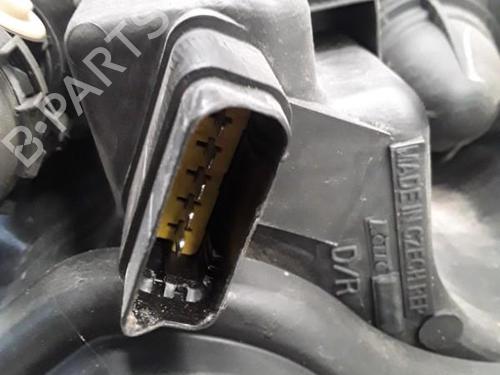 Used Right headlight RENAULT VEL SATIS (BJ0_) 2.0 dCi (BJ03, BJ0B) (173 hp) 30013743