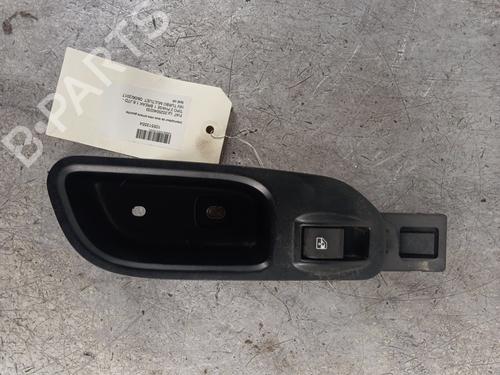 Used Left rear window switch FIAT TIPO Estate (356_, 357_) 1.6 D (356WXG1B) (120 hp) 30025170