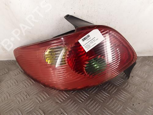 Used Left taillight PEUGEOT 206 Hatchback (2A/C) 1.4 HDi eco 70 (68 hp) 30169257
