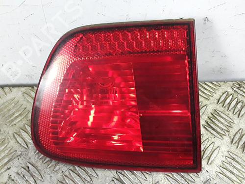 Piloto izquierdo del maletero SEAT IBIZA II (6K1) 1.4 i (60 hp) 30016691