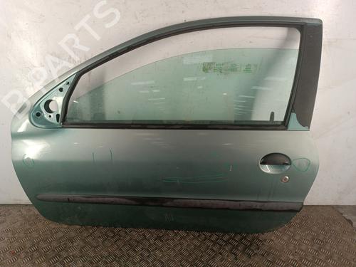 Used Left front door PEUGEOT 206 Hatchback (2A/C) 1.9 D (69 hp) 31129766