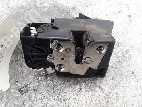 Høyre foran lås DACIA SANDERO II 1.0 SCe 75 (B8JC, B8JD, B8NC) (73 hp) 30020677