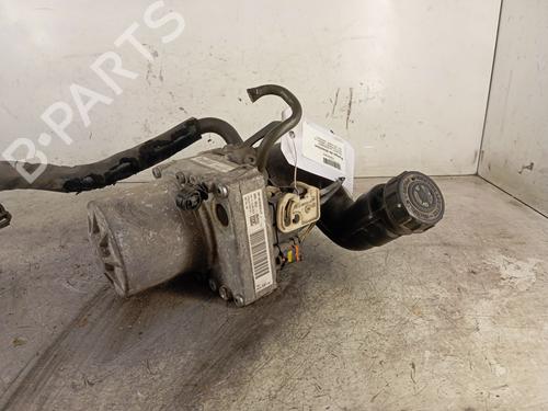Used Steering pump Steering pump 30025644 30025644