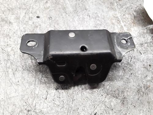 Used Tailgate lock CITROËN SAXO (S0, S1) 1.4 VTS (75 hp) 30024305