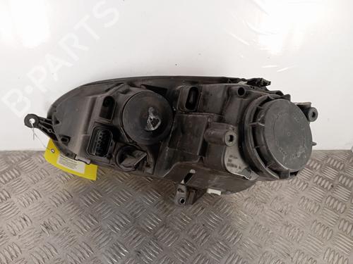 Used Right headlight Right headlight VW GOLF V (1K1) 1.9 TDI (105 hp) 33692813 33692813