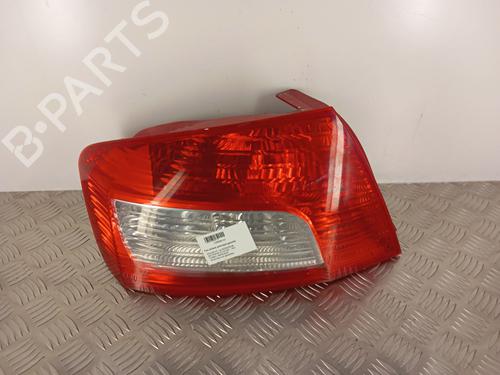 Used Left taillight PEUGEOT 407 (6D_) 2.0 HDi (6DRHRH) (140 hp) 30012207