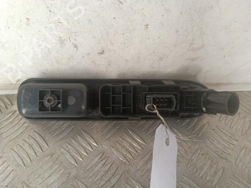 Used Right front window switch Right front window switch PEUGEOT 207 (WA_, WC_) 1.4 HDi (68 hp) 30751214 30751214