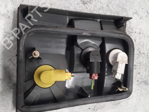 Used Right tailgate light Right tailgate light CITROËN EVASION MPV (22, U6) 2.1 TD (109 hp) 30015329 30015329
