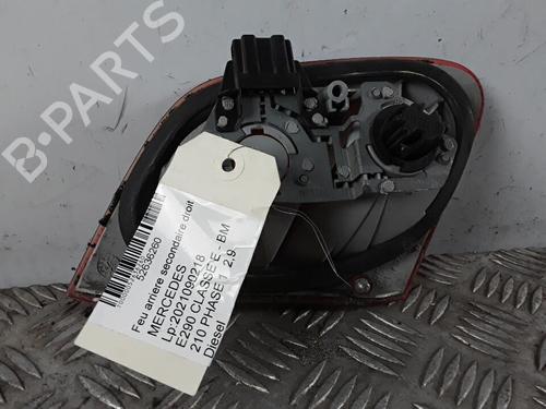 Right tailgate light MERCEDES-BENZ E-CLASS (W210) E 290 Turbo-D (210.017) | BP30022456C80