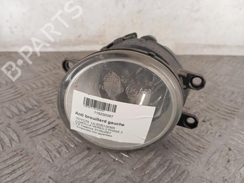 Used Left front fog light TOYOTA COROLLA Verso (ZER_, ZZE12_, R1_) 1.6 (ZNR10_, ZNR10R) (110 hp) 31658379